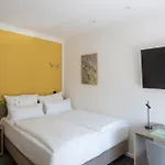 Kredell Hotel