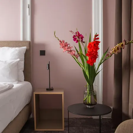 Kredell نيكارغِموند