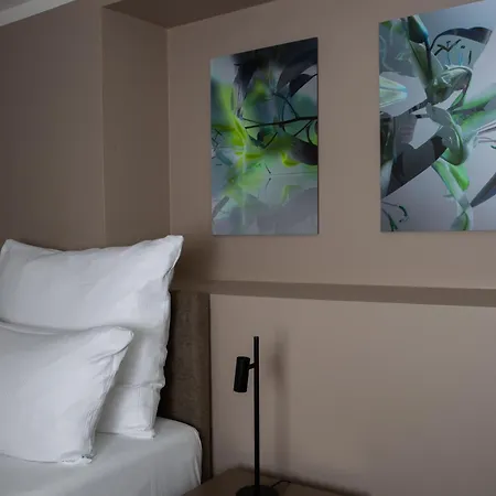 Kredell Hotel 3*