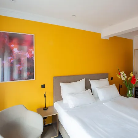 Kredell Hotel